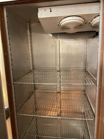 998754-7 Double freezer with disconnected compressor