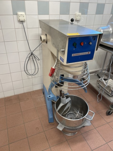 998767-1 Degblandare. Björn R 40.