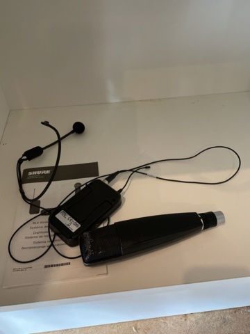 998780-16 Large screen projector with sound system & project screen.