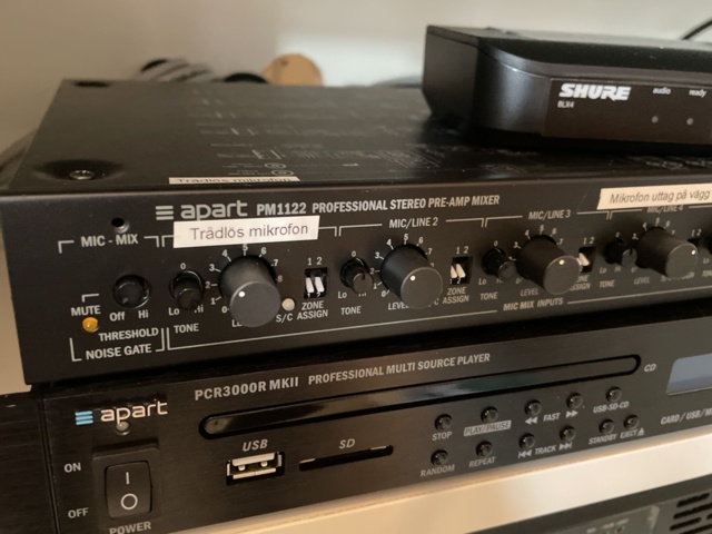 998780-19 Large screen projector with sound system & project screen.