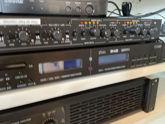 998780-22 Large screen projector with sound system & project screen.