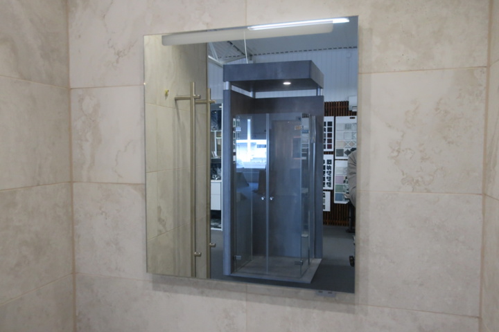 1029755-3 Bathroom mirror with integrated lighting 60x70cm, Macro Design