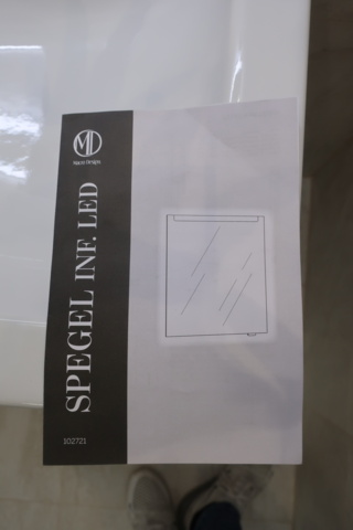 1029755-9 Bathroom mirror with integrated lighting 60x70cm, Macro Design