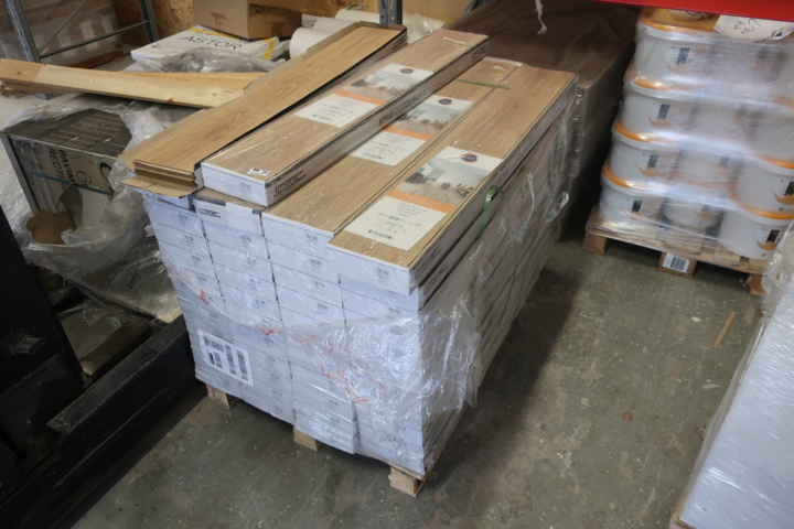 1029841-1 Uniclic floor, approx. 108m2, natural oak