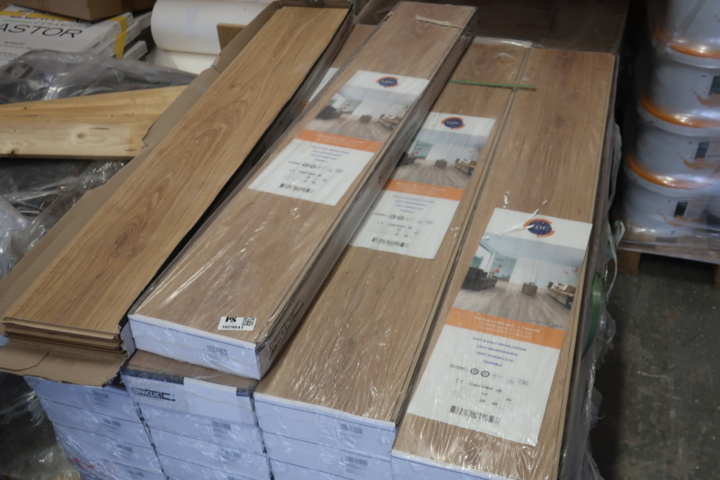 1029841-2 Uniclic floor, approx. 108m2, natural oak