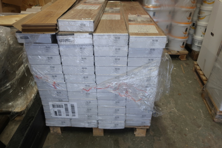 1029841-3 Uniclic floor, approx. 108m2, natural oak