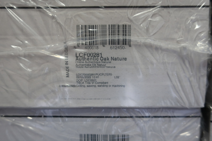 1029841-7 Uniclic floor, approx. 108m2, natural oak