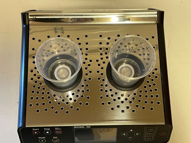 1080535-4 Beer machine Reverse tap with associated mug - 100 pcs