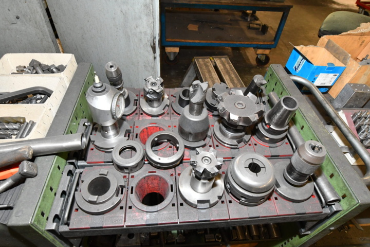 1079926-8 Vertical milling machine VÄRNAMO