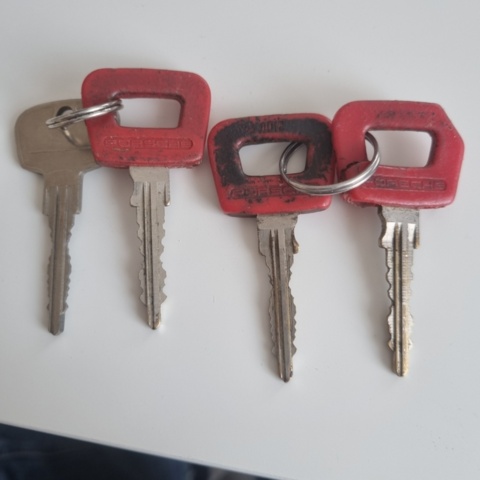 1080557-15 Porsche 911 Carrera Targa - 1975