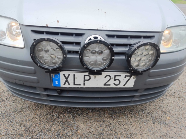 929335-18 Volkswagen Caddy 1.9 TDI -2006