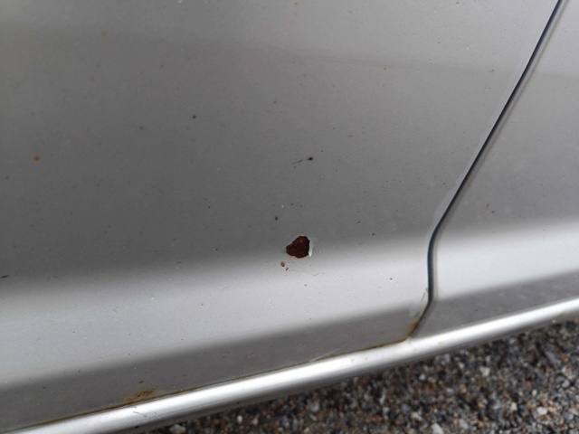 929335-32 Volkswagen Caddy 1.9 TDI -2006