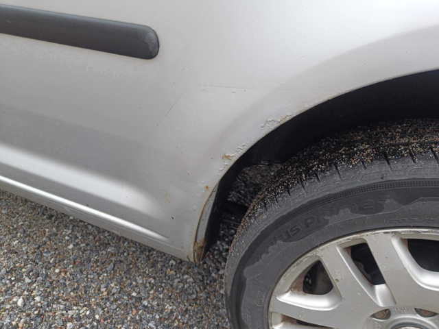 929335-34 Volkswagen Caddy 1.9 TDI -2006