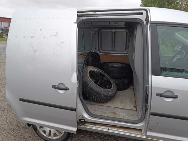 929335-61 Volkswagen Caddy 1.9 TDI -2006