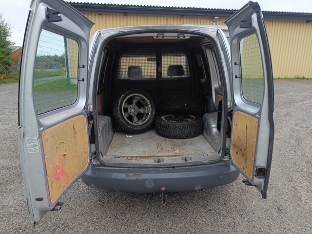 929335-70 Volkswagen Caddy 1.9 TDI -2006