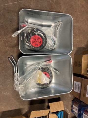 897479-2 Pallet with new mixed tools