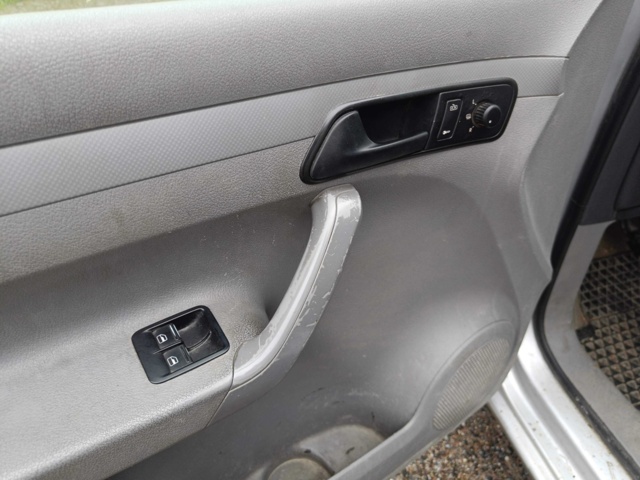 929335-93 Volkswagen Caddy 1.9 TDI -2006