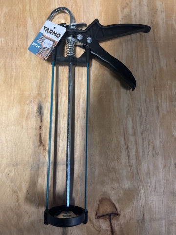 897479-20 Pallet with new mixed tools