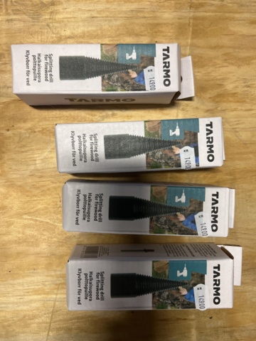 897479-24 Pallet with new mixed tools