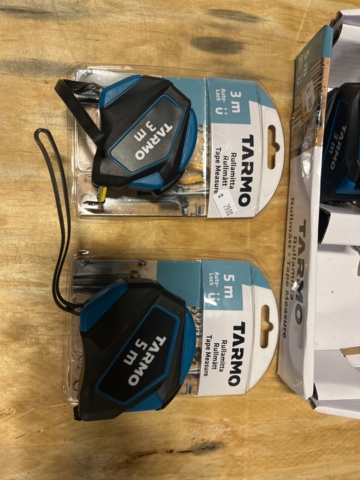 897479-25 Pallet with new mixed tools