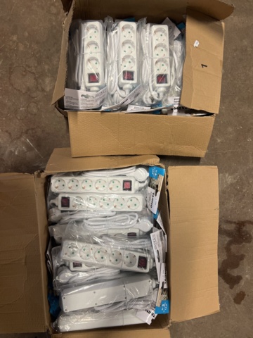 897479-28 Pallet with new mixed tools