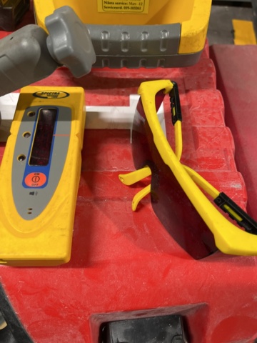 1060858-7 Construction laser Spectra HV301