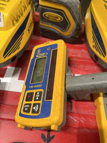 1060858-8 Construction laser Spectra HV301