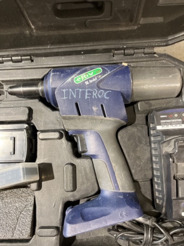 1060873-2 Blind rivet gun Section B10