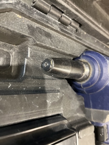 1060873-6 Blind rivet gun Section B10