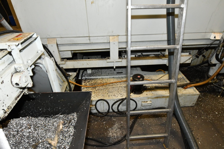 1079978-22 Auerbach - FBE 3000 Bed milling cutter