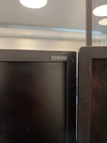 1050272-4 Office workstation 2 screens