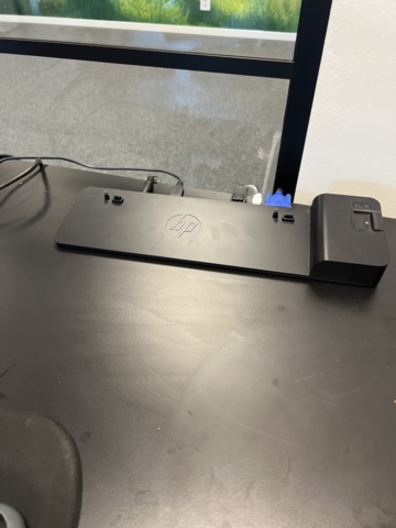 1050272-7 Office workstation 2 screens