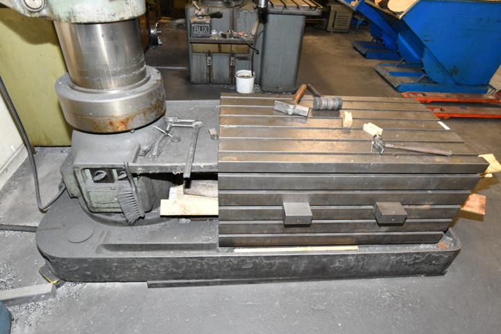 1080242-9 Radial drilling machine CASER F40-1250