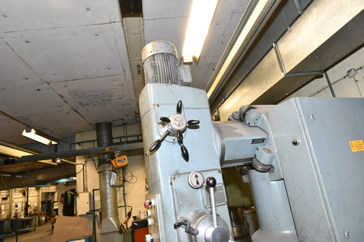 1080244-6 Radial drilling machine DONAU DR32