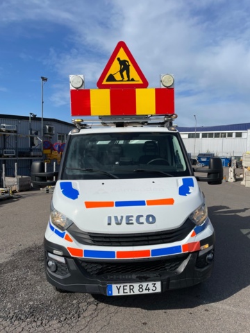 1080769-2 Iveco Daily 72-180H Chassis Cab 3.0 JTD - 2017 with Crane Hiab XS 077