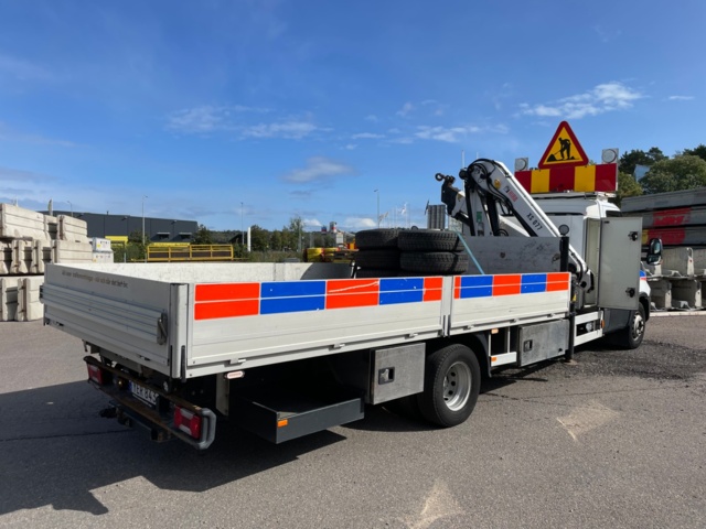 1080769-6 Iveco Daily 72-180H Chassis Cab 3.0 JTD - 2017 with Crane Hiab XS 077