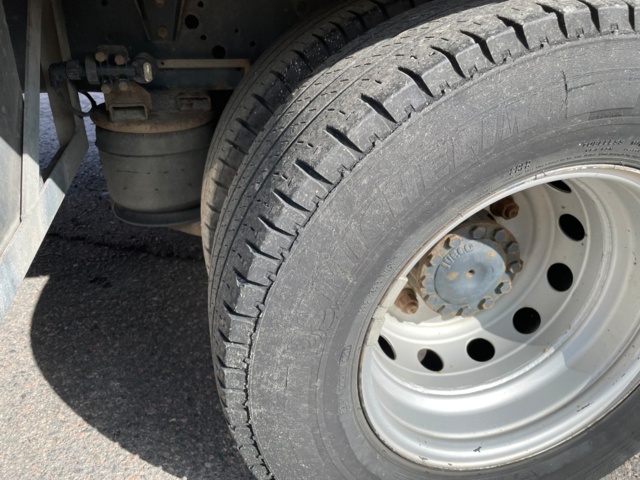 1080769-22 Iveco Daily 72-180H Chassis Cab 3.0 JTD - 2017 with Crane Hiab XS 077