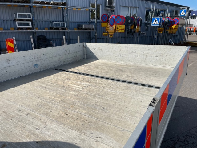 1080769-31 Iveco Daily 72-180H Chassis Cab 3.0 JTD - 2017 with Crane Hiab XS 077