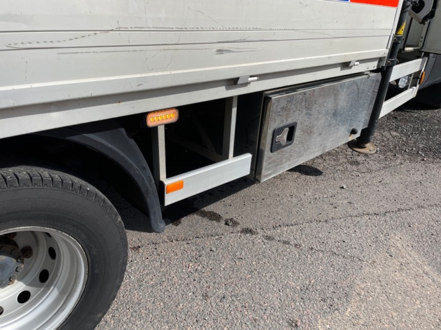 1080769-38 Iveco Daily 72-180H Chassis Cab 3.0 JTD - 2017 with Crane Hiab XS 077