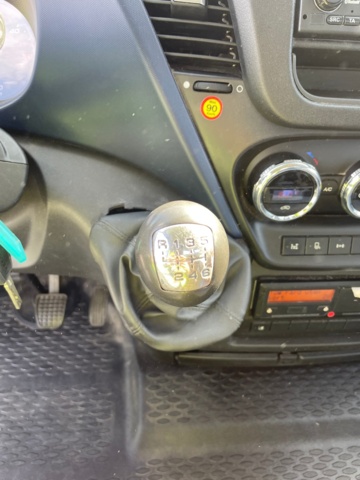 1080769-64 Iveco Daily 72-180H Chassis Cab 3.0 JTD - 2017 with Crane Hiab XS 077