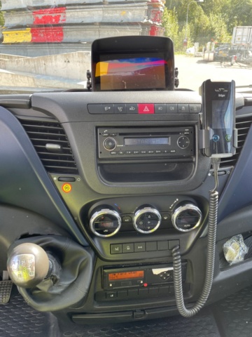 1080769-65 Iveco Daily 72-180H Chassis Cab 3.0 JTD - 2017 with Crane Hiab XS 077