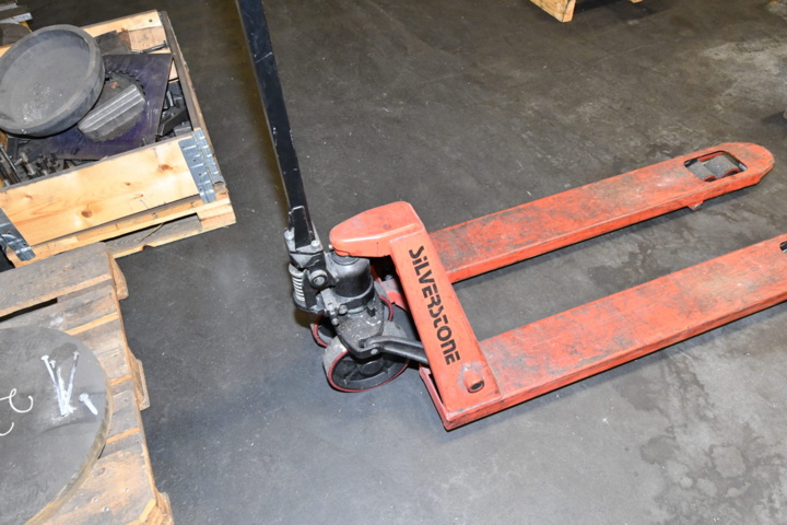 1080305-2 Pallet puller