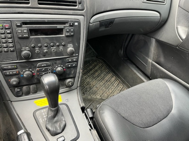 1080042-26 Volvo XC70 D5 AWD - 2007