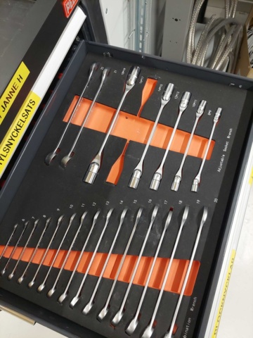 1034672-3 Pela tool cart with tools