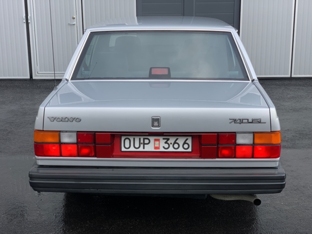 1080224-12 Volvo 740 2.3 - 1989