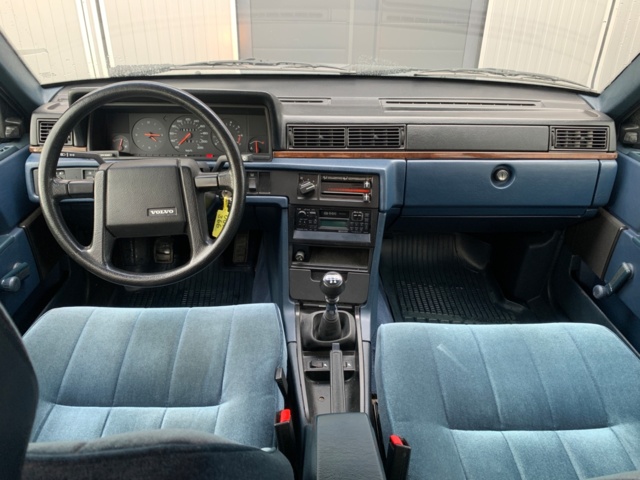 1080224-45 Volvo 740 2.3 - 1989