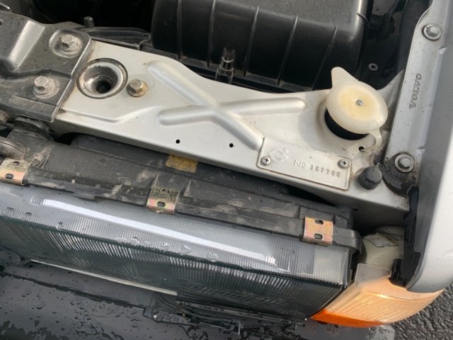 1080224-73 Volvo 740 2.3 - 1989