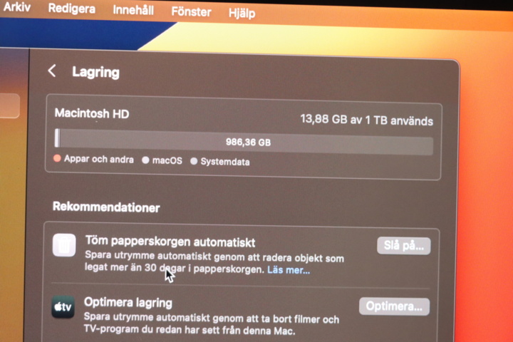 1033848-9 MacBook Pro 16”, 8core i9, 32GB ram, 1tb ssd