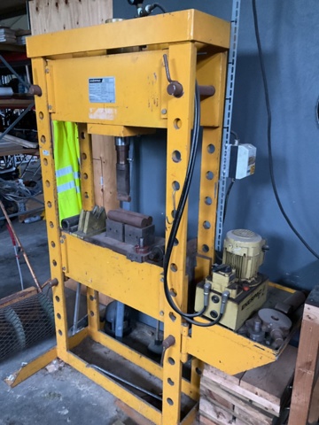 1061407-8 Hydraulic press Enerpac 10-ton