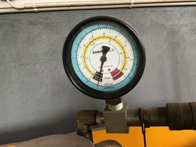 1061407-16 Hydraulic press Enerpac 10-ton